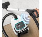Bosch BGL6HYG1 Series 6, Vacuum cleaner with bag, 4l, ProHygienic, Remote control, UltraAllergy filter, White
