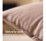 Beurer HK 77 Heaty smokey-taupe;lithium-ion battery; Soft velvet cushion cover machine-washable at 30°C; 3 temperature settings; Fast heating; BSS; 45(L)x45(W) cm