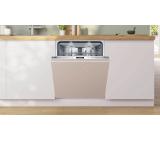 Bosch SMV6YCX06E, SER6, Dishwasher fully integrated, A, Zeolith, EfficientDry, 9,5l, 14ps, 7p/5o, 44dB(B), Silence 43dB, 3rd drawer, Extra Clean Zone, TimeLight, display, HC, interior light